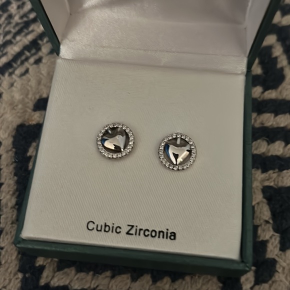 earrings - Picture 2 of 2